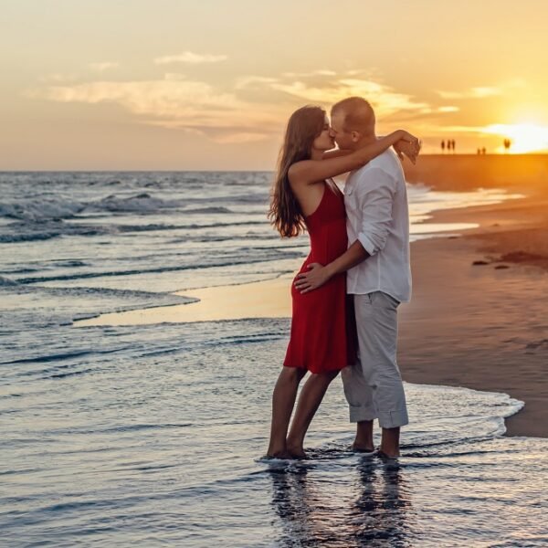 Read Dating.com App Reviews 2019 to Download Best Dating App