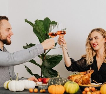 Online Dating Apps Are Actually Kind of a Disaster